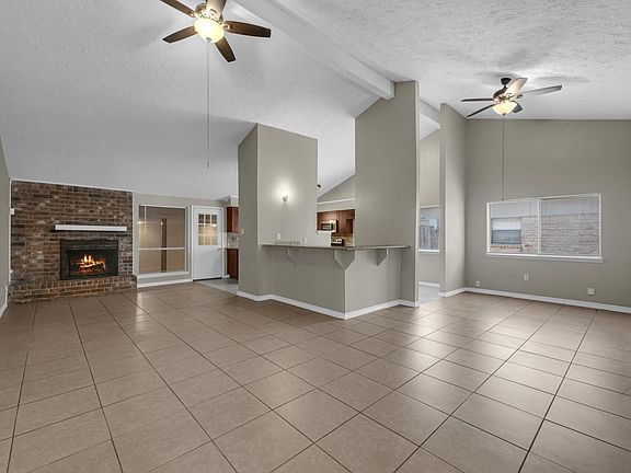 5th image of 4930 Fitzwater Dr