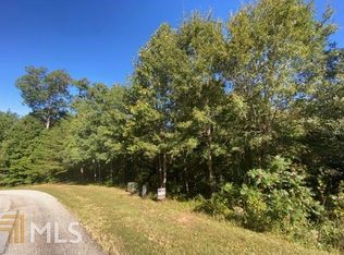 706 N Edgewater Trl, Toccoa, GA 30577