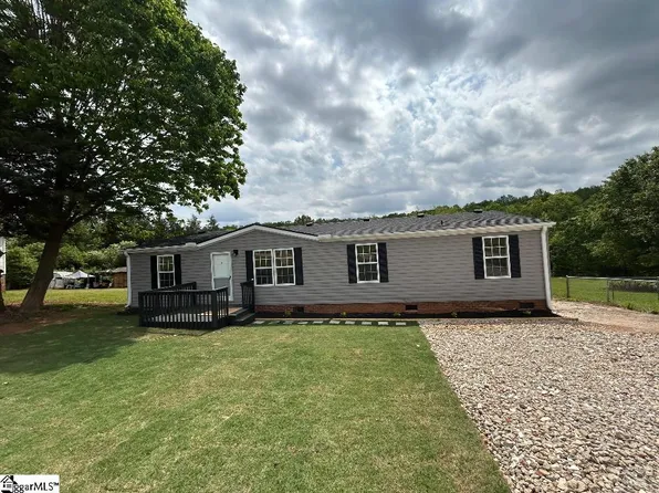 317 Beaver Pond Dr, Piedmont, SC 29673