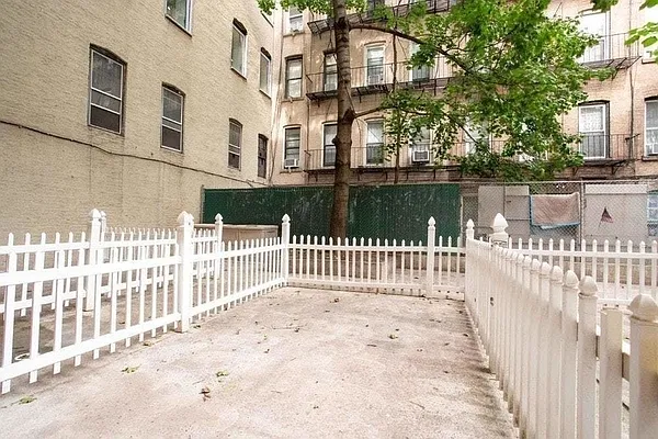 Rented by Bold New York | media 4