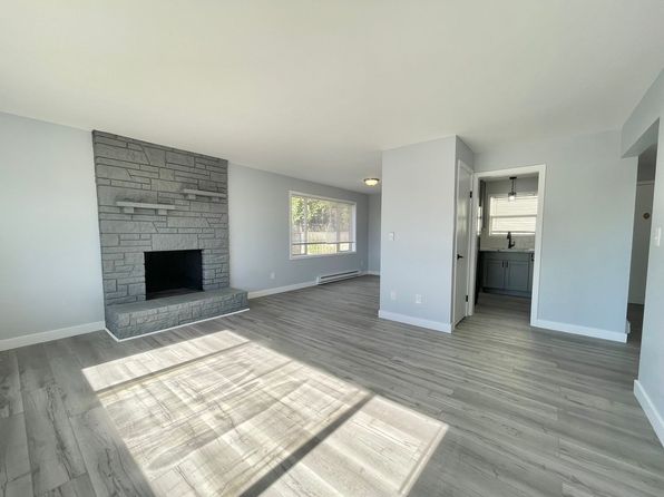 8013-8015 24th Ave NW #8013