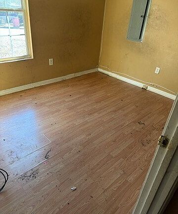 5th image of 3470 Lawton Rd