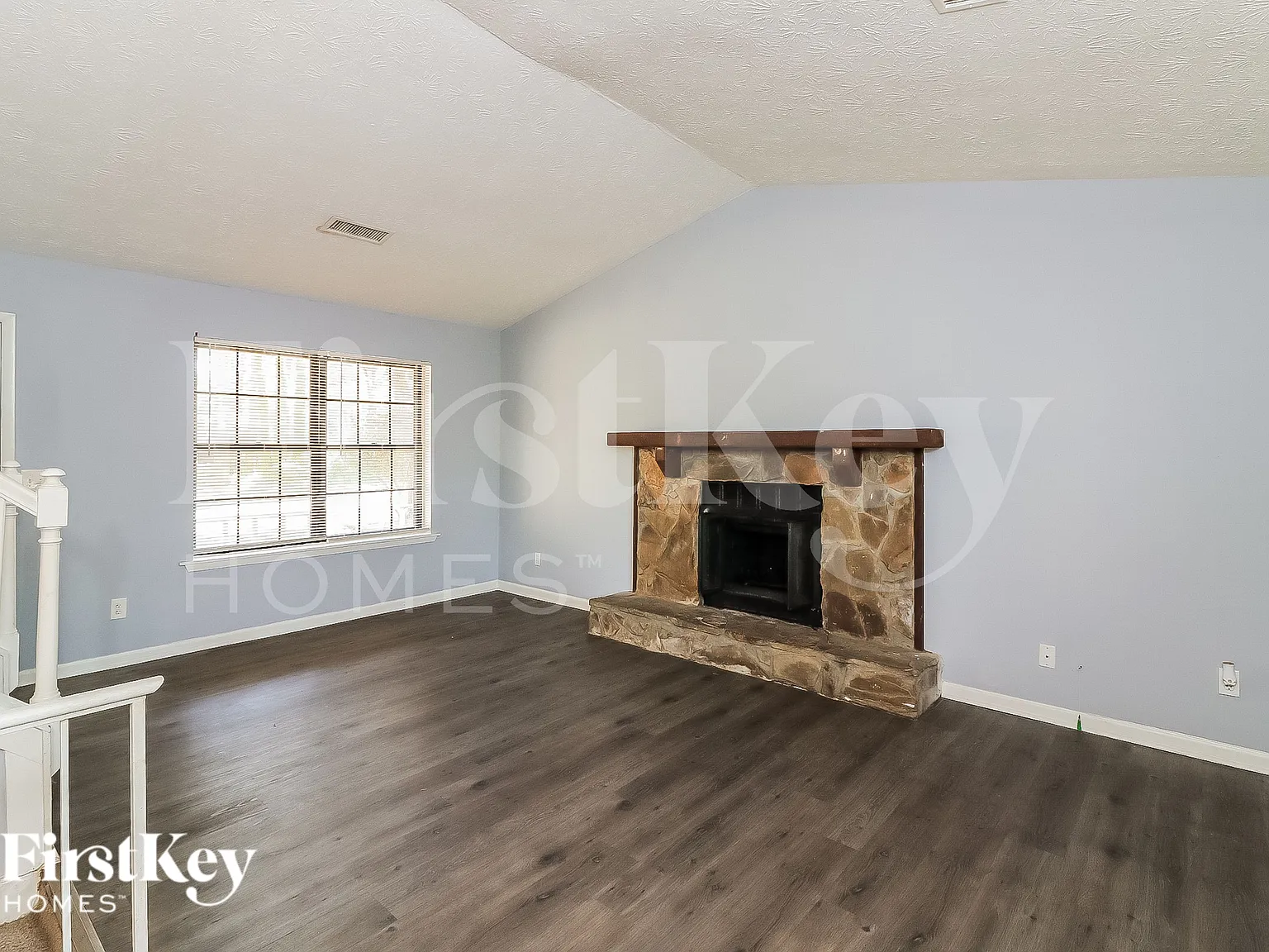 3 bed, 2.0 bath, 1467 sqft, $1,795 — Photo 4
