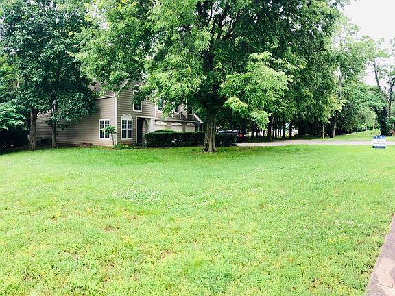 3rd image of 2050 N Kantz Ln