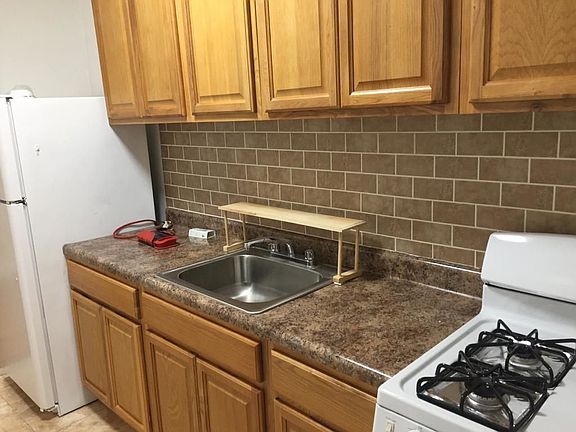 3rd image of 2350 Ocean Ave #D10