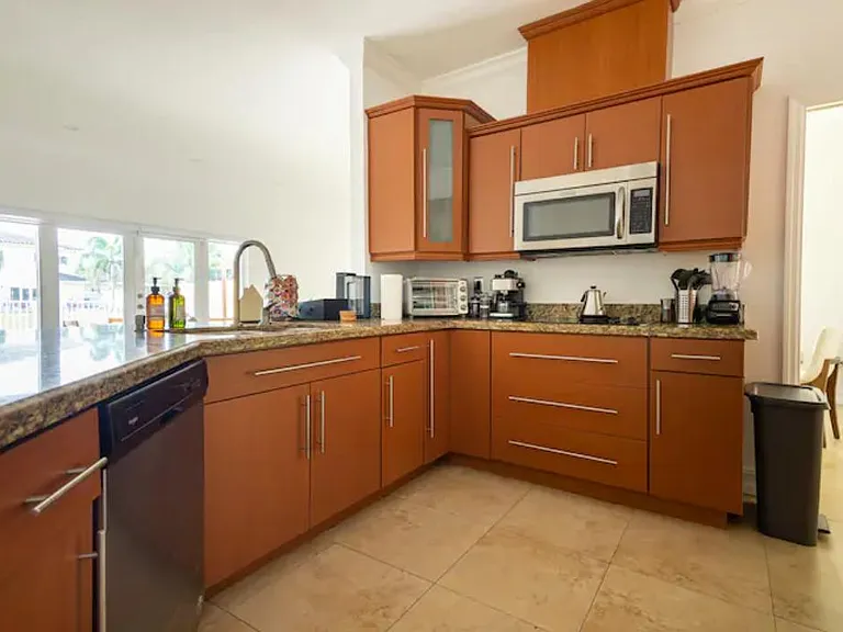 15566 SW 13th Ter — Photo 30