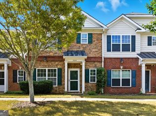 2818 Village Trce, East Pt, GA 30344