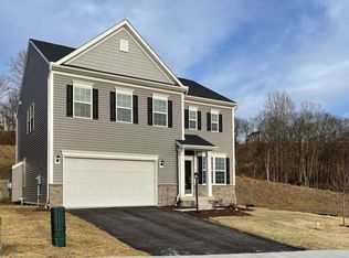 801 Frickwood Dr, South Park, PA 15129