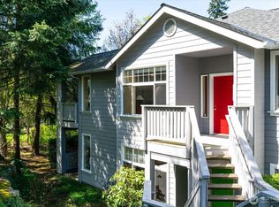 4210 Stonebridge Way APT 201, Lynnwood, WA 98037