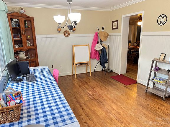 3rd image of 241 Lawhon St