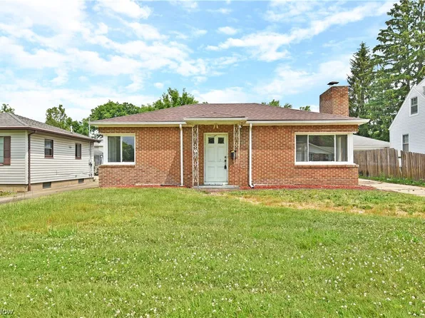 1340 Moncrest Dr NW, Warren, OH 44485