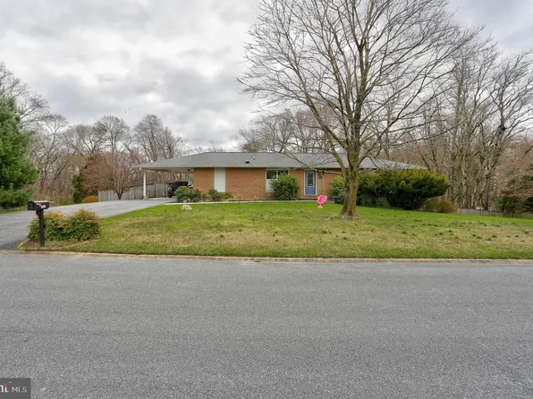 3991 Robin Hood Way, Sykesville, MD 21784