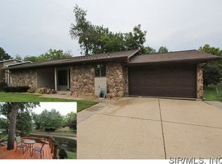 414 N Maple St, Trenton, IL