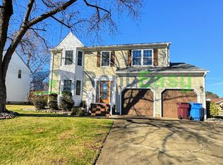 1120 Kimberly Ct, Chesapeake, VA 23320