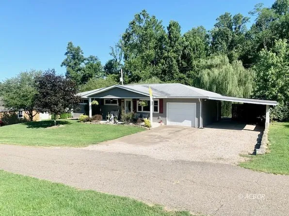 2511 Lee Cir, Syracuse, OH 45779