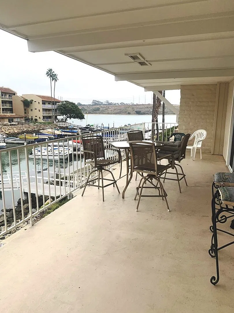 Waterfront Carlsbad Cove 2bd 2ba — Photo 3