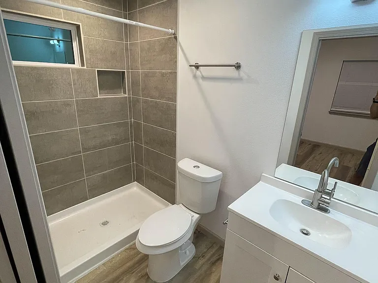 4607 Avenue B #B — Photo 7