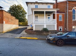 10 Prospect St, Staunton, VA 24401