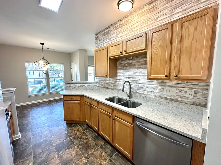 96 Spring Crossing Cir — Photo 12