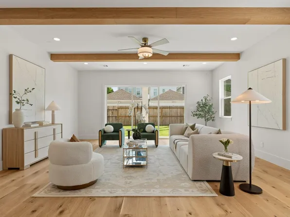 710 Waverly St #D, Houston, TX 77007