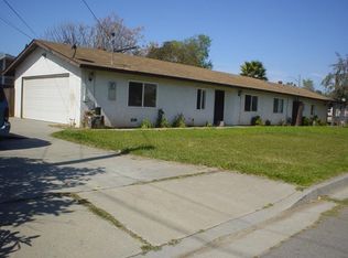 1025 S Spruce St, Escondido, CA 92025