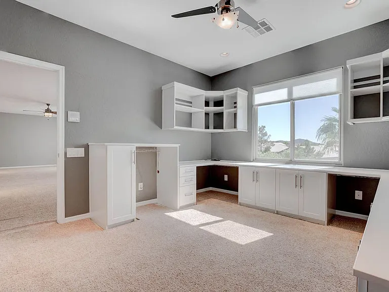 2589 Chateau Clermont St — Photo 11