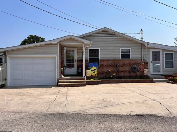 118 Whiteman Ave, Elkins, WV 26241