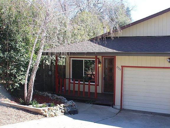 5th image of 2723 Woodridge Ct