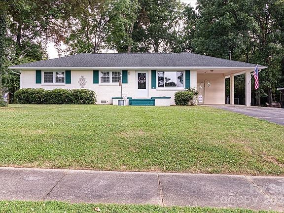 2nd image of 2048 Montclair Dr