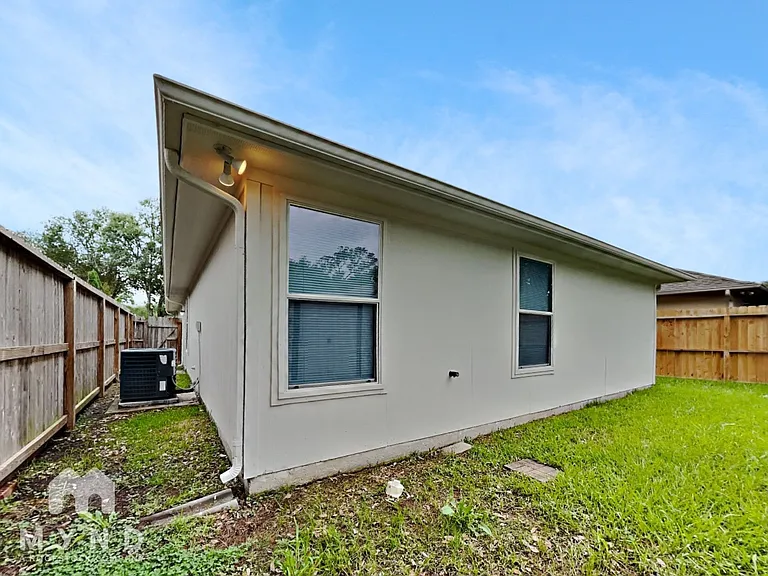 24226 Hard Wood Dr — Photo 18