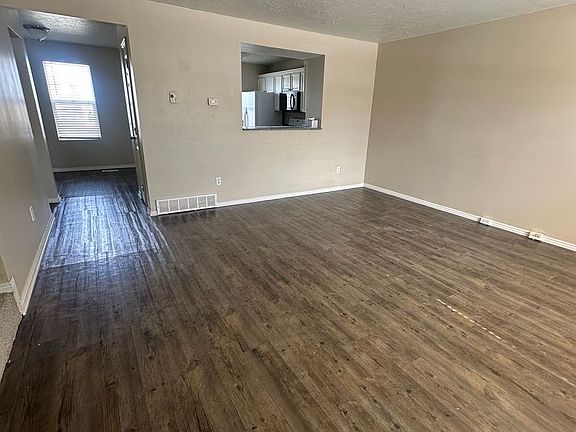 2nd image of 5736 W Loch Raven Ct