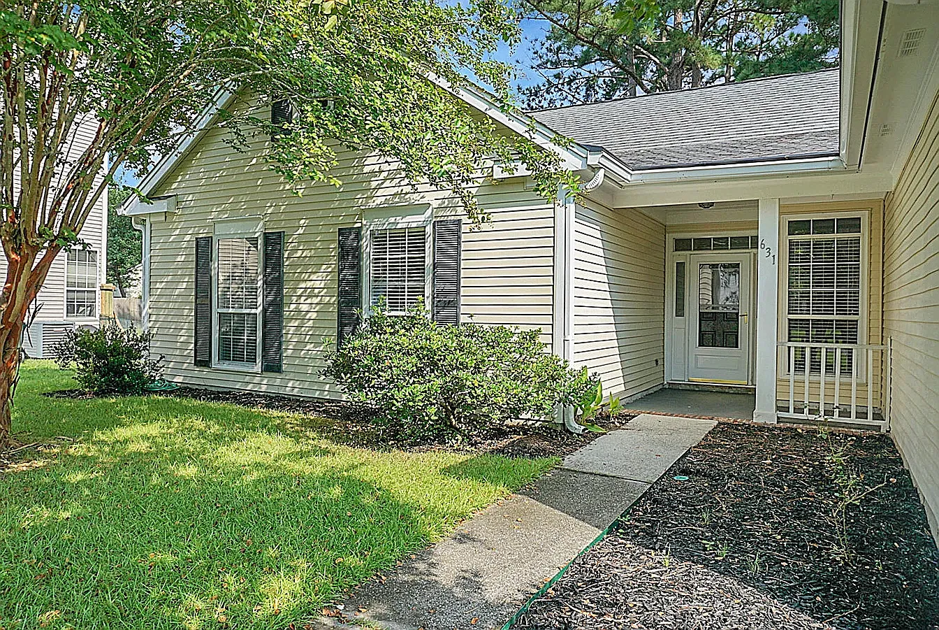 Alwyn Blvd, Summerville — Photo 1