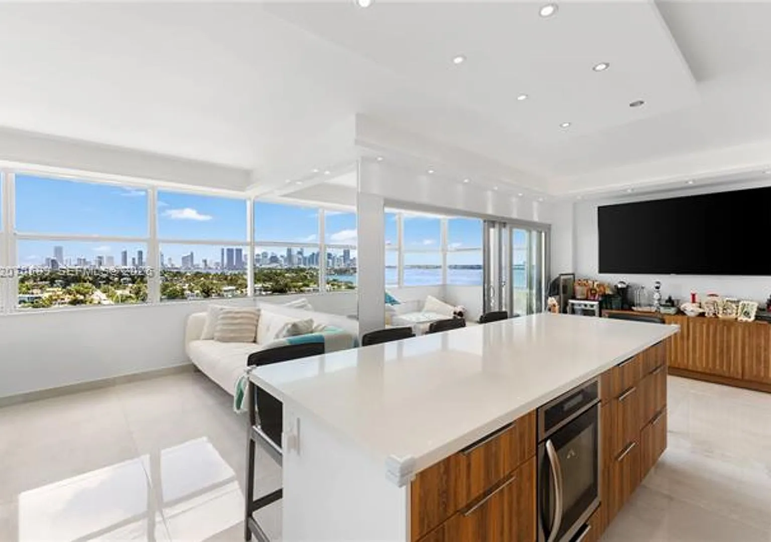 3 Island Ave cu-14D, Miami Beach, FL 33139 — Photo 1