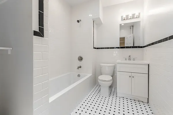 Rented by Bond New York | media 15