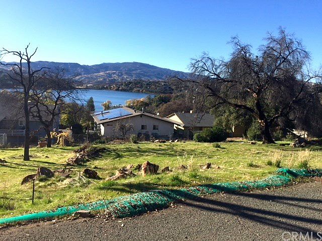 1st image of 17229 Meadow View Dr