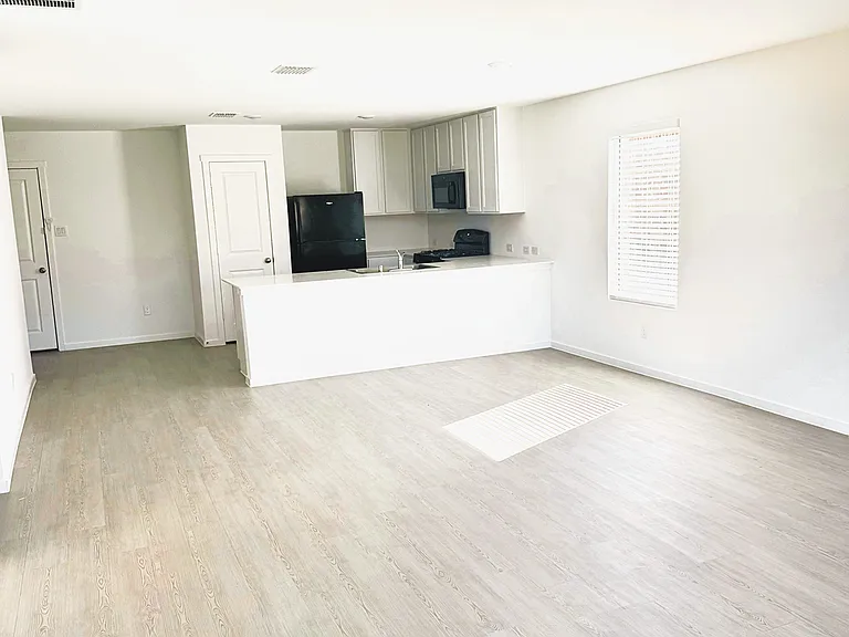 1271 Falcon Heights Dr — Photo 10