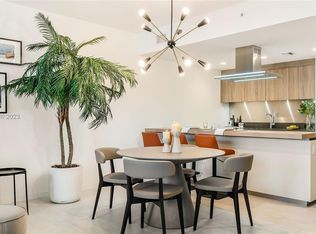 1000 Brickell Plz #2711, Miami, FL 33131