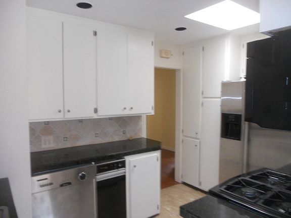 5th image of 3891 American Ave