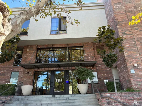 1060 S 3rd St APT 233, San Jose, CA 95112