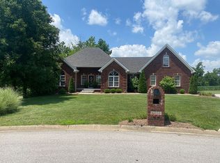 10056 Whispering Wind Dr, Greenville, IN 47124