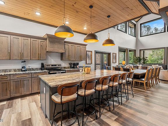 3rd image of 2905 Raven Fork Cir