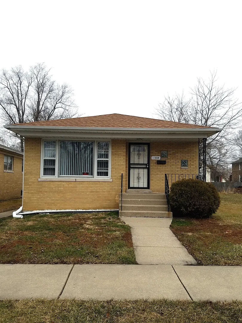 118 156th St photo 1