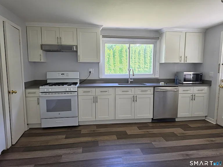 68 Geissler Dr — Photo 7