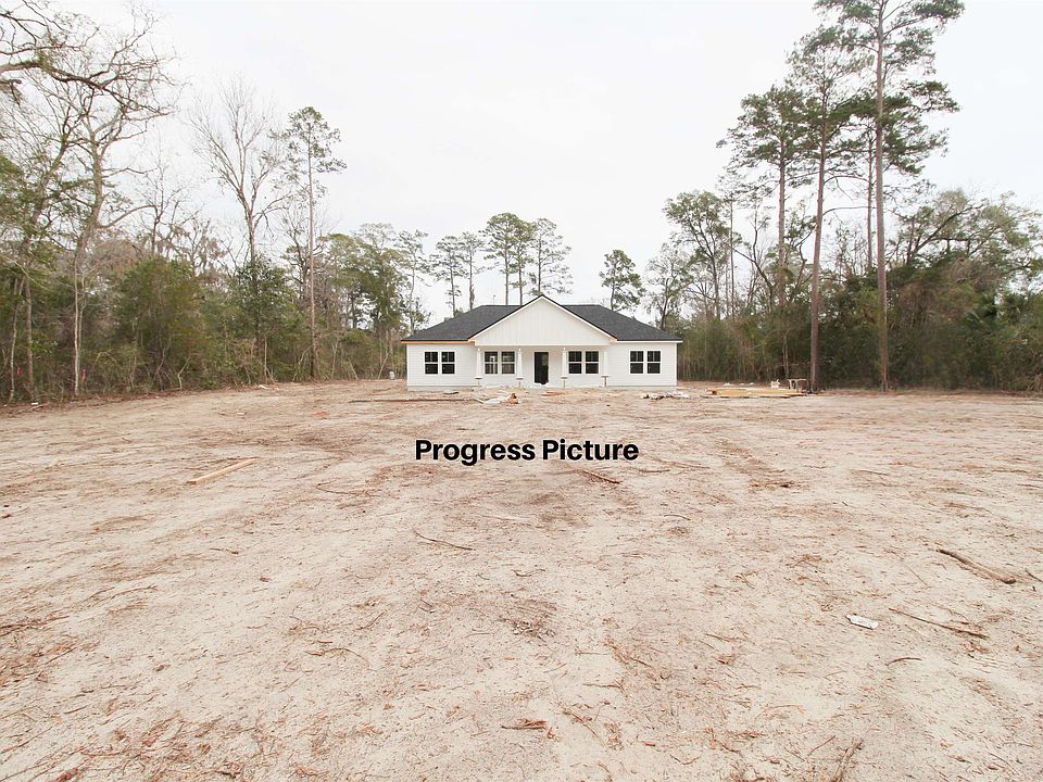 2nd image of 111 Palomino Rd