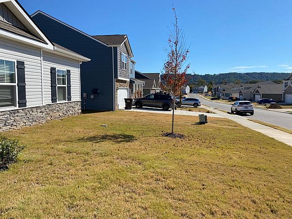 2nd image of 8481 Bramble Berry Ln