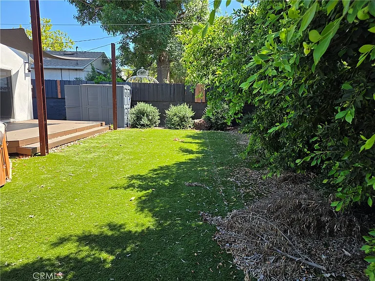 5779 Enfield Ave — Photo 10
