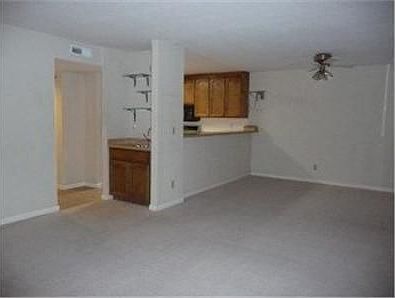 4th image of 1717 Fairplace Ct