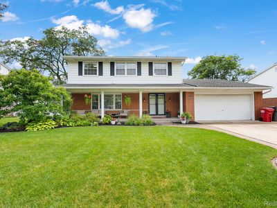 16368 Festian Dr, Clinton Township, MI, 48035