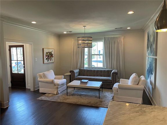 5th image of 317 Elmeer Ave