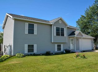 2513 Woodcock Ln, Traverse City, MI 49685